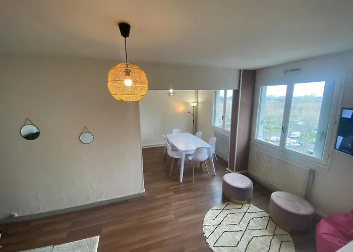 Lägenhet Appartement, Parking Gratuit, Sortie, Autoroute, La Meridienne Clermont-Ferrand